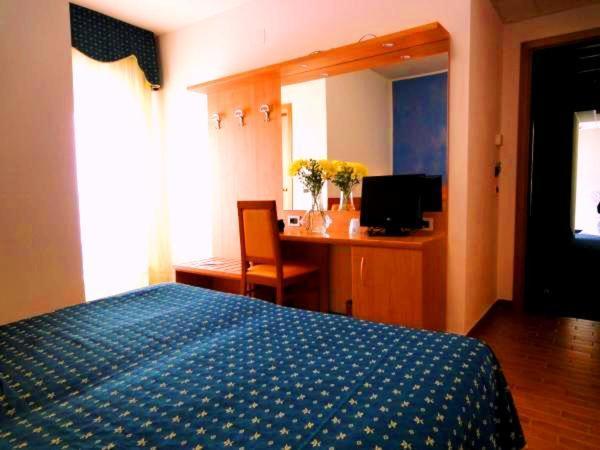 Hotel Bellevue Caorle Exterior photo